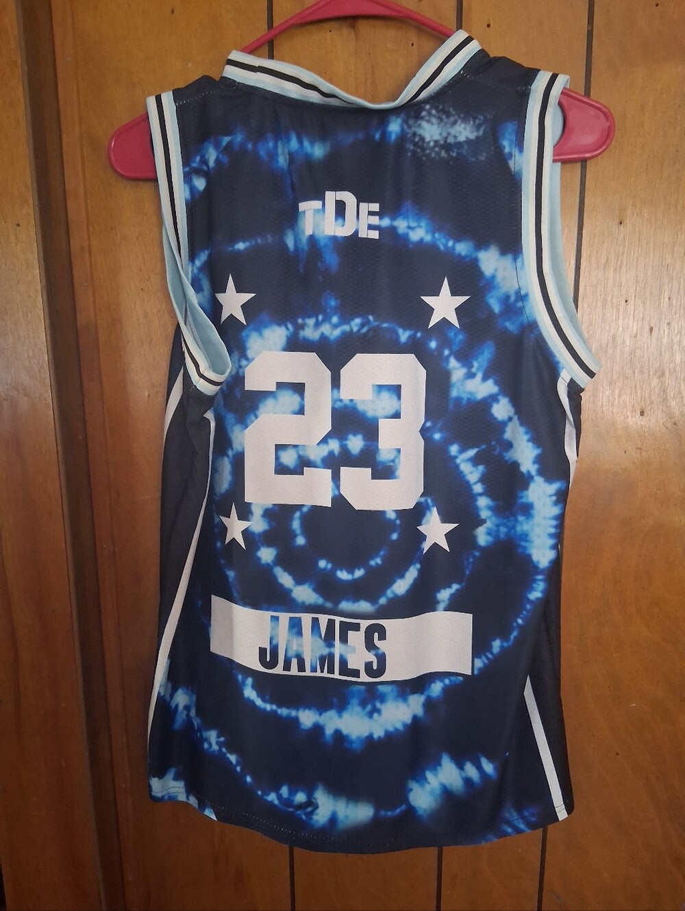 Mystery Sports Card With Lebron James Youth Xl Los Angeles Lakers Jersey